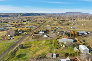 401 Clemans View Rd, Selah, WA 98942 - Photo 13