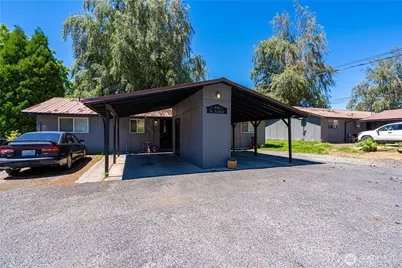 400 N Keller Avenue #A & B, East Wenatchee, WA 98802 - Photo 1