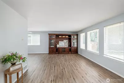 18312 Parkcrest Court SE, Yelm, WA 98597 - Photo 5