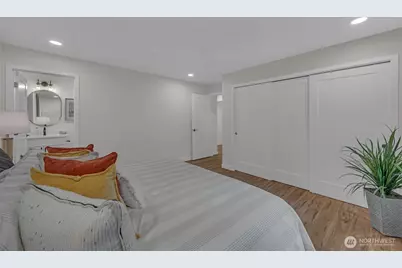 11701 100th Avenue NE #4, Kirkland, WA 98034 - Photo 13