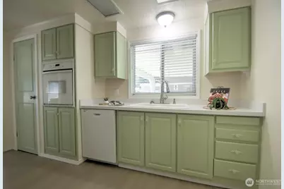 1841 Trosper Road SW #25, Tumwater, WA 98512 - Photo 11