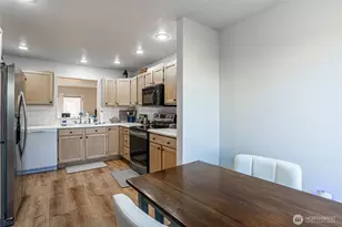 433 W Webster Ave, Chelan, WA 98816 - Photo 15
