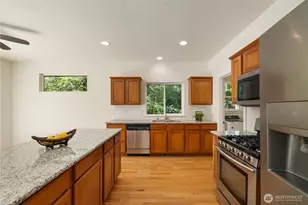 8706 Long Lake Rd SE, Port Orchard, WA 98367 - Photo 15