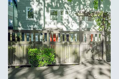 205 27th Avenue S #205, Seattle, WA 98144 - Photo 3