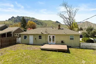 1119 Fuller St, Wenatchee, WA 98801 - Photo 23