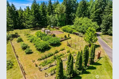 11500 Weisenberger Road SE, Rainier, WA 98576 - Photo 3
