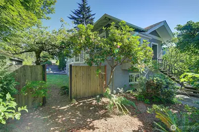 2112 N 132nd Street, Seattle, WA 98133 - Photo 37