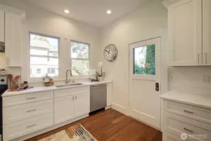 2112 N 132nd St, Seattle, WA 98133 - Photo 11