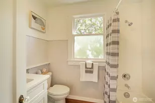 2112 N 132nd St, Seattle, WA 98133 - Photo 13