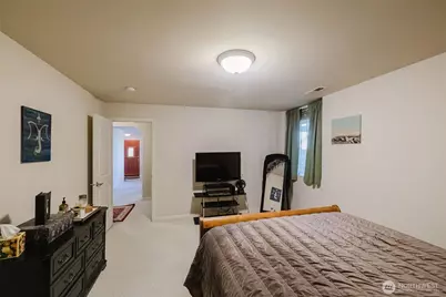221 Farragut Avenue, Port Orchard, WA 98366 - Photo 17