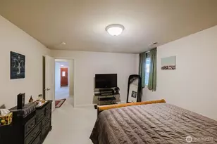 221 Farragut Ave, Port Orchard, WA 98366 - Photo 17