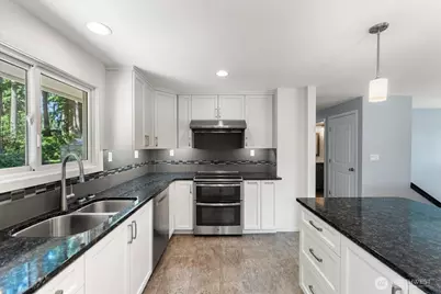 15811 205th Avenue SE, Renton, WA 98059 - Photo 9