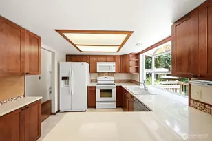 5625 138th St NW, Gig Harbor, WA 98332 - Photo 7