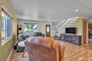 1519 95th St E, Tacoma, WA 98445 - Photo 7