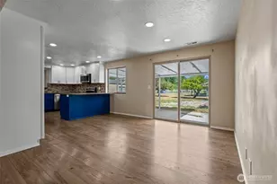 2301 120th St E, Tacoma, WA 98445 - Photo 9