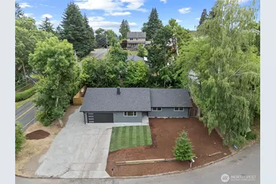 703 NW 117th Street, Vancouver, WA 98685 - Photo 3