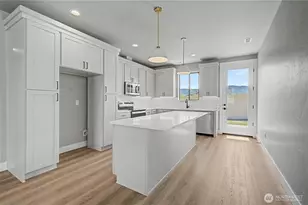 574 S Oasis Loop, East Wenatchee, WA 98802 - Photo 9