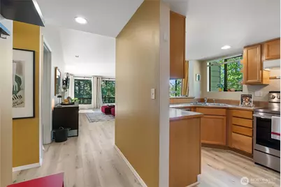 15123 Sunwood Boulevard #GG33, Tukwila, WA 98188 - Photo 3