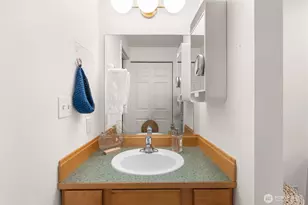 15123 Sunwood Blvd, Tukwila, WA 98188 - Photo 17