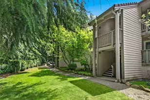 12715 NE 120th St, Kirkland, WA 98034 - Photo 3