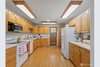 2345 N 130th Street, Seattle, WA 98133 - Photo 5