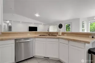 12311 Holtz Rd E, Eatonville, WA 98328 - Photo 23