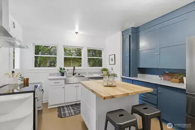 347 NW 81st Street, Seattle, WA 98117 - Photo 11