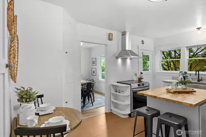 347 NW 81st Street, Seattle, WA 98117 - Photo 9