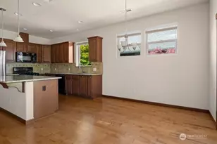 1844 SW Aberdeen Ct, Oak Harbor, WA 98277 - Photo 13