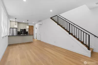 2817 25th Street #B, Everett, WA 98201 - Photo 7