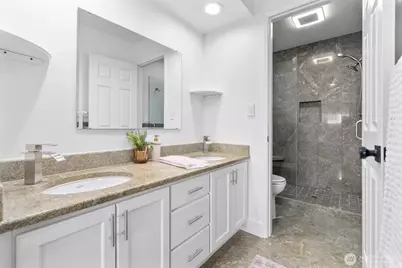 4 Lake Bellevue Drive #206, Bellevue, WA 98005 - Photo 19