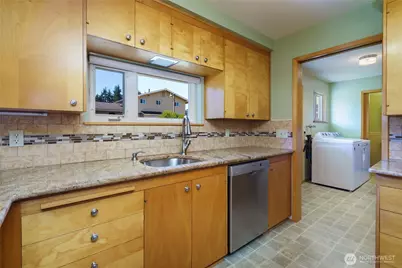 1015 35th Street, Anacortes, WA 98221 - Photo 11
