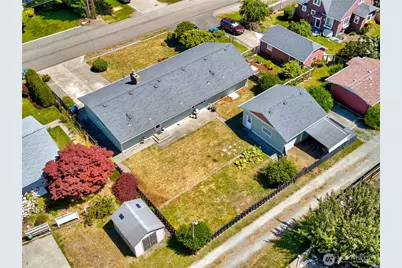 1015 35th Street, Anacortes, WA 98221 - Photo 3