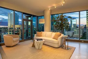 820 Blanchard St, Seattle, WA 98121 - Photo 13