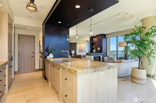820 Blanchard St, Seattle, WA 98121 - Photo 17