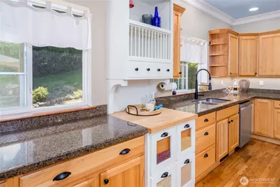 637 Del Guzzi Drive, Port Angeles, WA 98362 - Photo 17