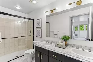 701 Galer St, Seattle, WA 98109 - Photo 25