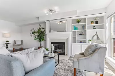 701 Galer Street #813, Seattle, WA 98109 - Photo 7
