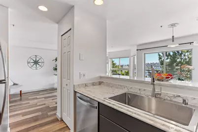 701 Galer Street #813, Seattle, WA 98109 - Photo 13