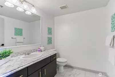 701 Galer Street #813, Seattle, WA 98109 - Photo 27