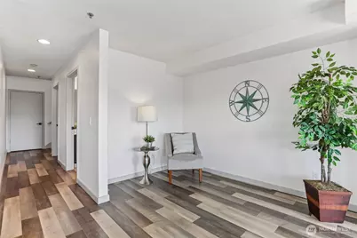 701 Galer Street #813, Seattle, WA 98109 - Photo 9