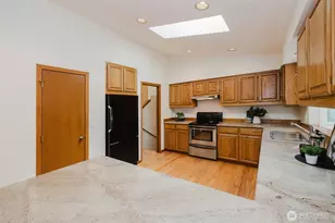 1724 NW Palmer Ln, Bremerton, WA 98311 - Photo 15