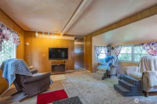 239 Robinson Rd, Port Angeles, WA 98362 - Photo 37