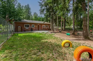 239 Robinson Rd, Port Angeles, WA 98362 - Photo 23