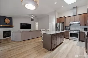 1410 114th Ave SE, Lake Stevens, WA 98258 - Photo 9