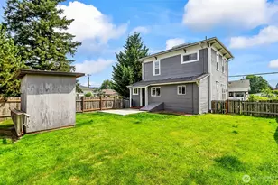 307 3rd St, Sultan, WA 98294 - Photo 3
