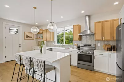 4146 3rd Avenue NW, Seattle, WA 98107 - Photo 3