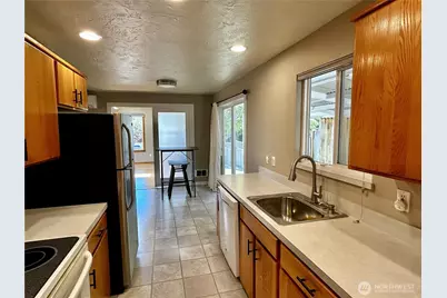 1105 S I  St., Port Angeles, WA 98363 - Photo 13
