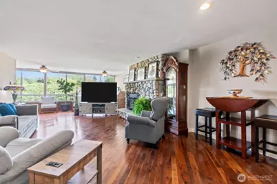 10903 Glen Acres Drive S #B, Seattle, WA 98168 - Photo 5