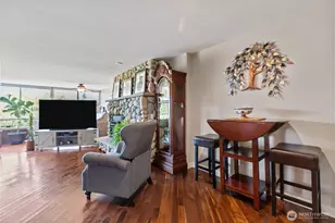 10903 Glen Acres Dr S, Seattle, WA 98168 - Photo 7